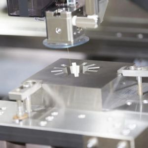  Các Dụng Cụ Và Thiết Bị Cần Thiết Trong Gia Công Cơ Khí